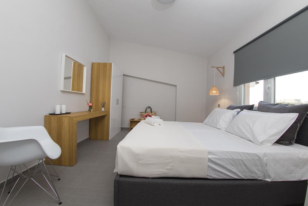 Palio Grey Apartments Palaiontsiflikion Bagian luar foto