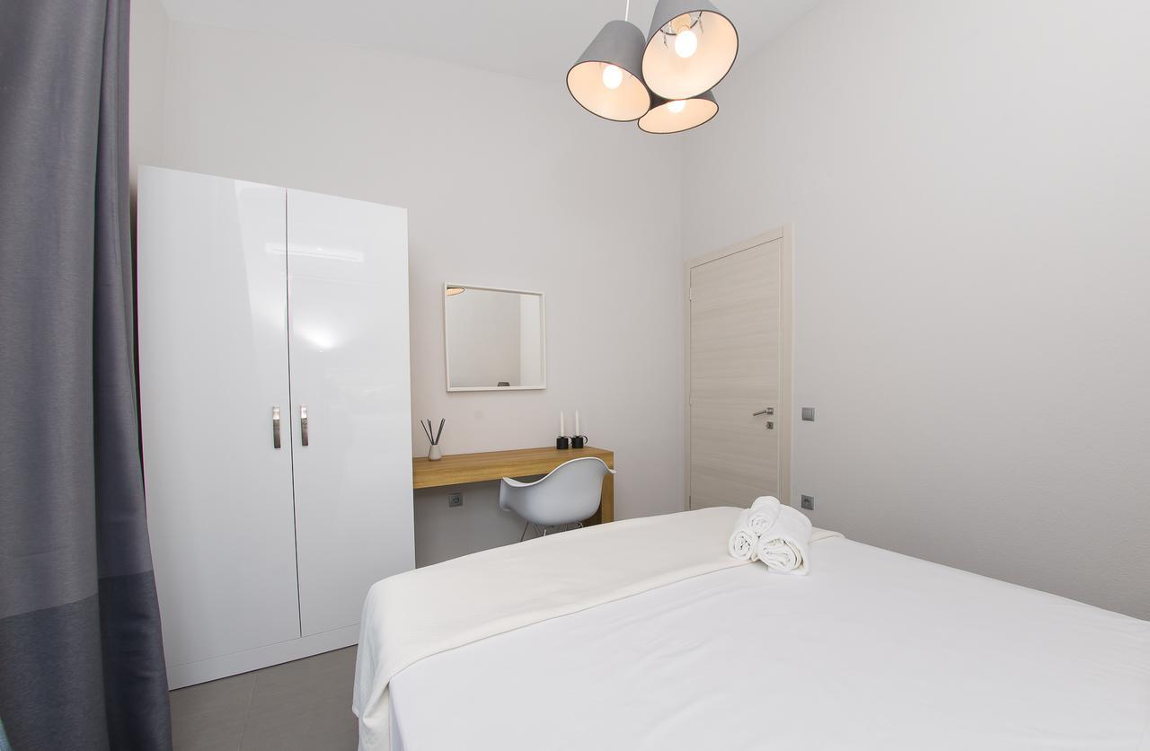 Palio Grey Apartments Palaiontsiflikion Bagian luar foto