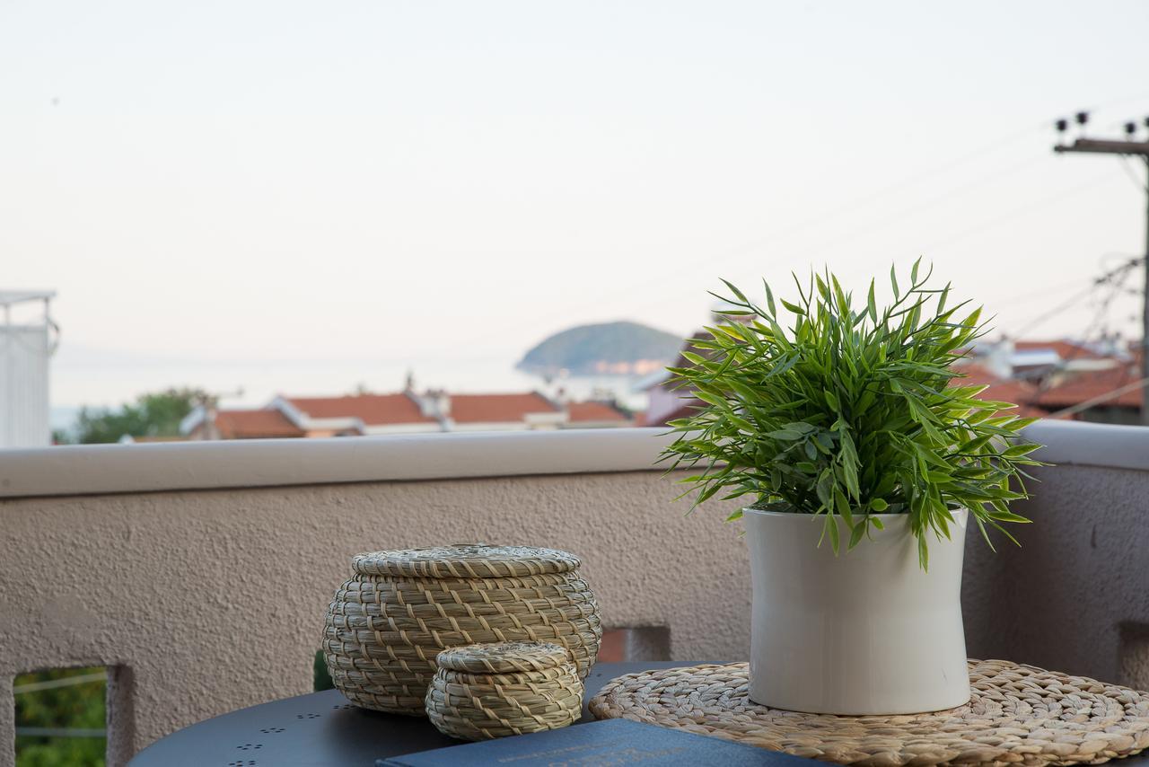 Palio Grey Apartments Palaiontsiflikion Bagian luar foto